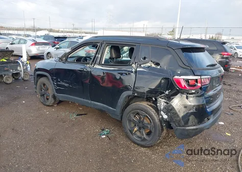 2018 Jeep Compass Latitude 4X4 из США, поврежденный, VIN 3C4NJDBB0JT313921